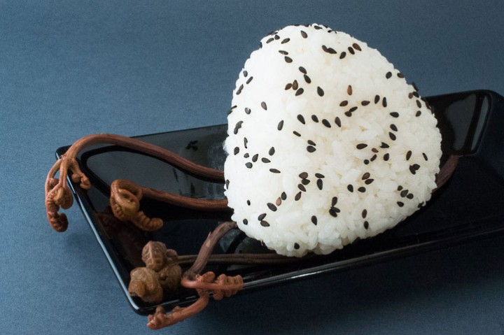 Sweet Jerusalem artichoke onigiri © Camille Oger