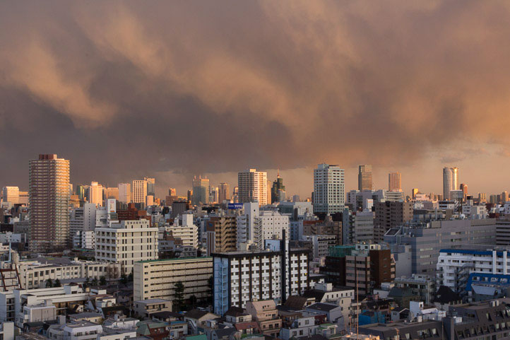 Sunset over Tokyo © Camille Oger Sunset over Tokyo © Camille Oger