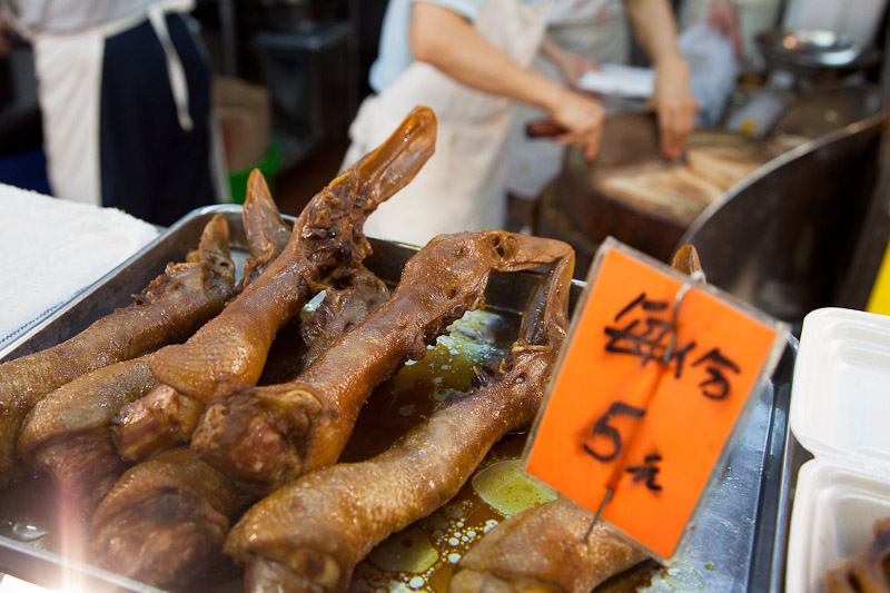 Têtes et cous de canards à Mong Kok © Quentin Gaudillière
