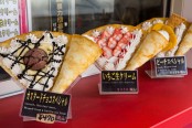 Crêpes en plastque à Tokyo © Camille Oger