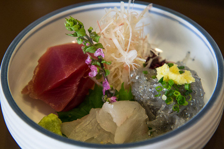 Sashimi de shirasu © Camille Oger