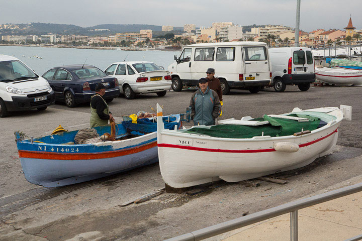 Le pointu en cale au port © Camille Oger