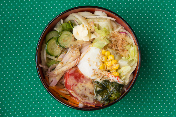 Udon aux crudités et oeuf mollet © Camille Oger Udon aux crudités et oeuf mollet © Camille Oger