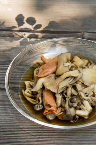 Champignons marinés à la japonaise © Camille Oger