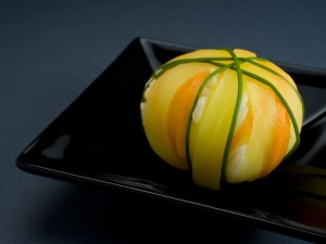 Temari sushi daikon, carotte et ciboulette